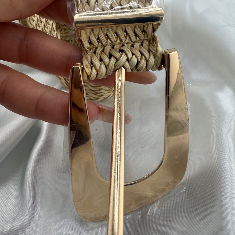 !!! New Gold and Tan Woven Women's Belt
